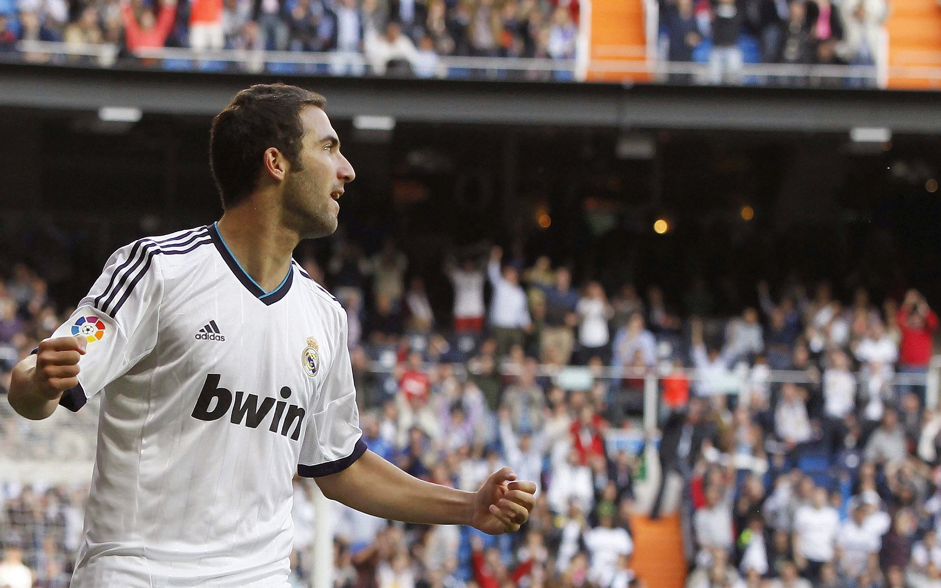 Jiuyou-曼西尼力挺库特罗内，AC米兰教练信心十足，ac米兰足球俱乐部曼朱基奇